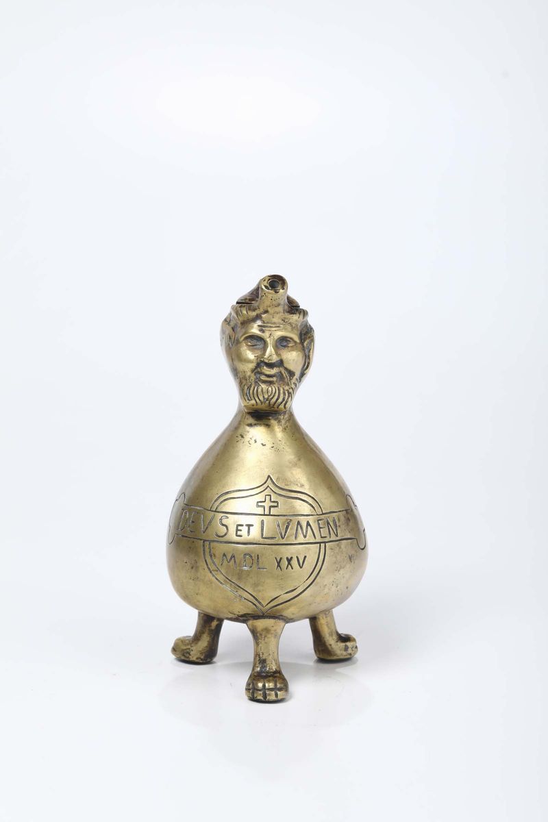 Versatoio in Bronzo in Bronzo Fuso e Cesellato, Probabile Germania XVI Secolo