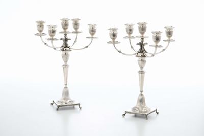 Coppia di Candelabri a Cinque Luci in Argento, XX Secolo