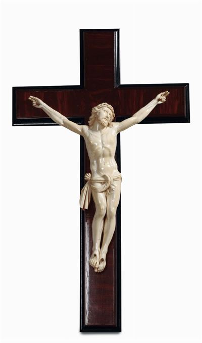 Cristo Vivo in Avorio Scolpito. Croce in Ebano Viola e Legno Ebanizzato. Scultore Barocco Tedesco...