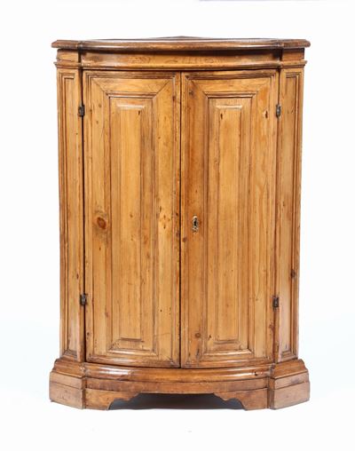 Angoliera in Legno Tenero, Veneto XVIII Secolo