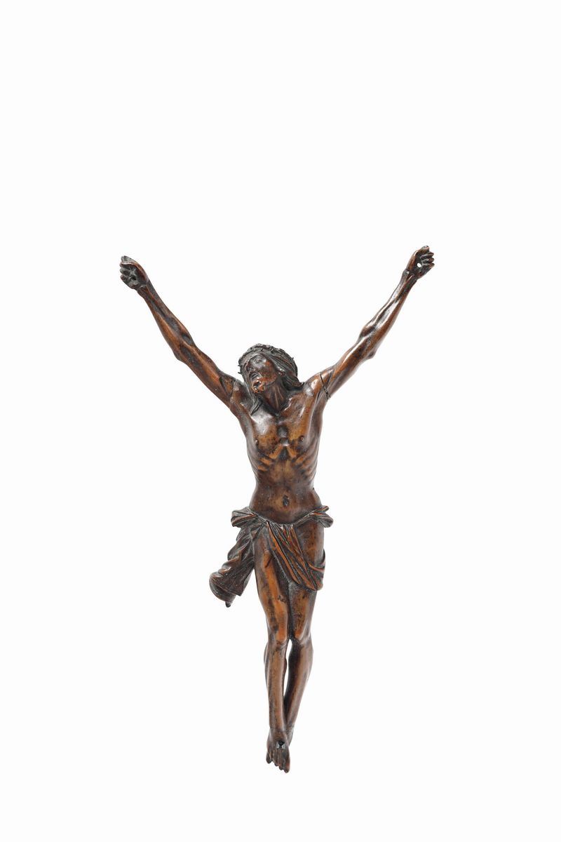 Cristo crocifisso scolpito in legno di bosso, arte dell’Italia del nord, XVII-XVIII secolo  - Asta Antiquariato - Cambi Casa d'Aste