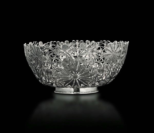 A silver filigree bowl, China, Qing Dynasty, 19th century