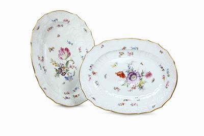 Coppia di Grandi Piatti dal Servizio per L’imperatore Guglielmo II Meissen, 1897 Circa