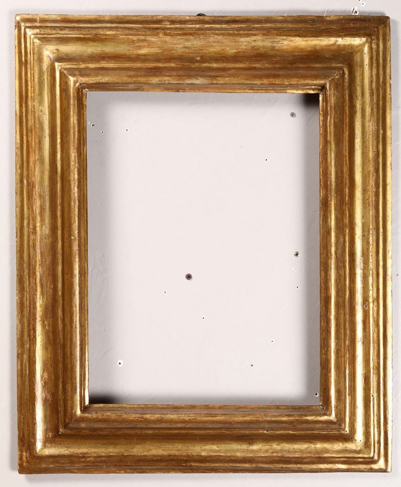 Cornice sagomata in legno dorato. Emilia seconda metà XVII secolo  - Auction Asta a Tempo antiquariato - II - Cambi Casa d'Aste