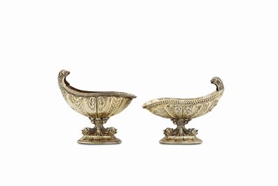 Due Saliere in Argento Fuso, Sbalzato, Cesellato e Dorato, Atene XX Secolo, Argentiere Vourakis.