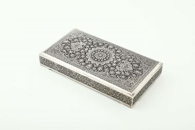 Scatola in Argento Fuso, Sbalzato e Cesellato, Medio Oriente (persia?) XIX-XX Secolo