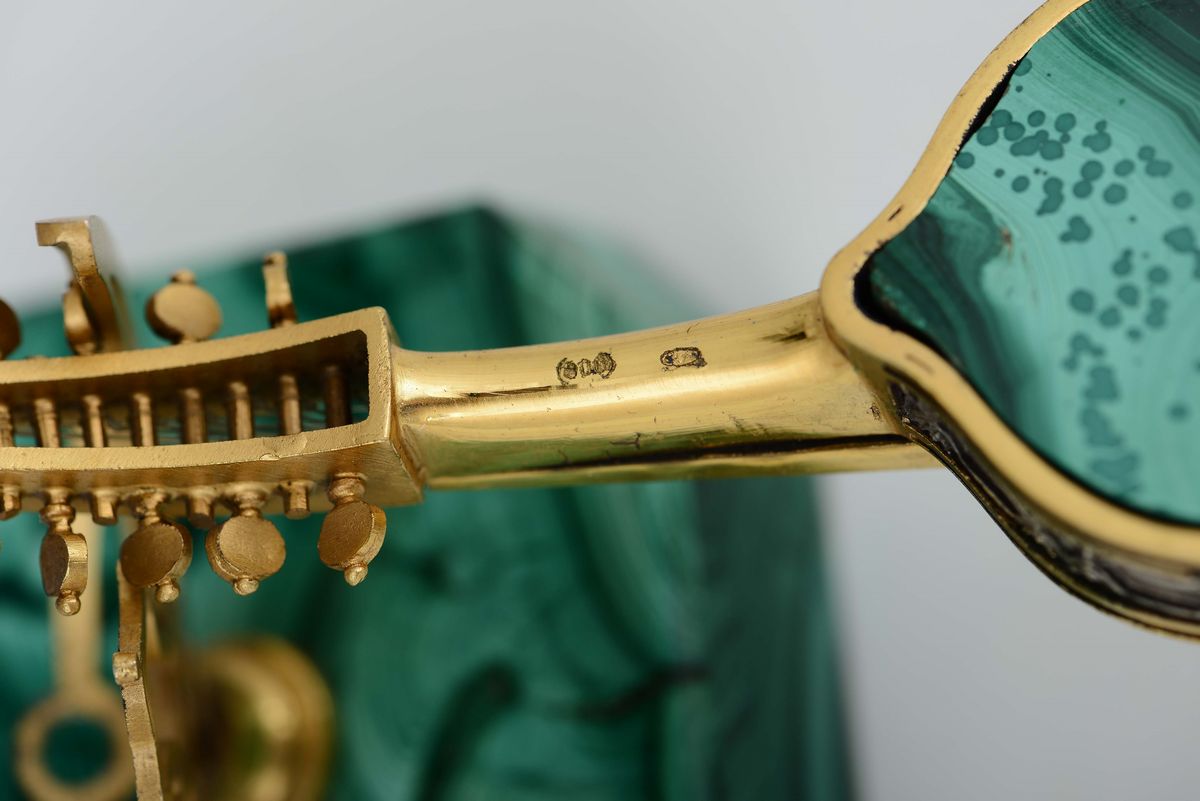 Gruppo di Quattro Strumenti Musicali in Miniatura. Oreficeria Milanese del XX Secolo