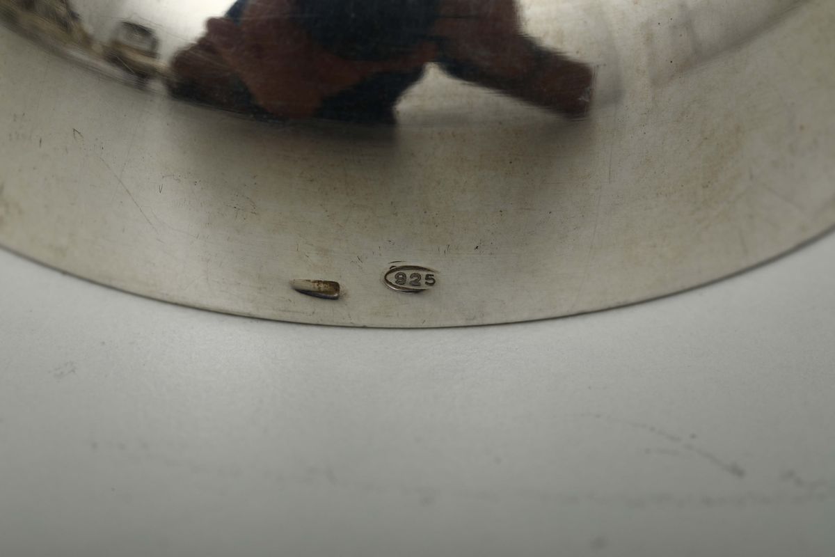 Calamaio in Argento di Primo Titolo Fuso e Cesellato. Argentiere Vallè, Milano XX Secolo