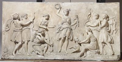 Grande Placca in Gesso a Bassorilievo Raffigurante Scena con Personaggi, XIX-XX Secolo