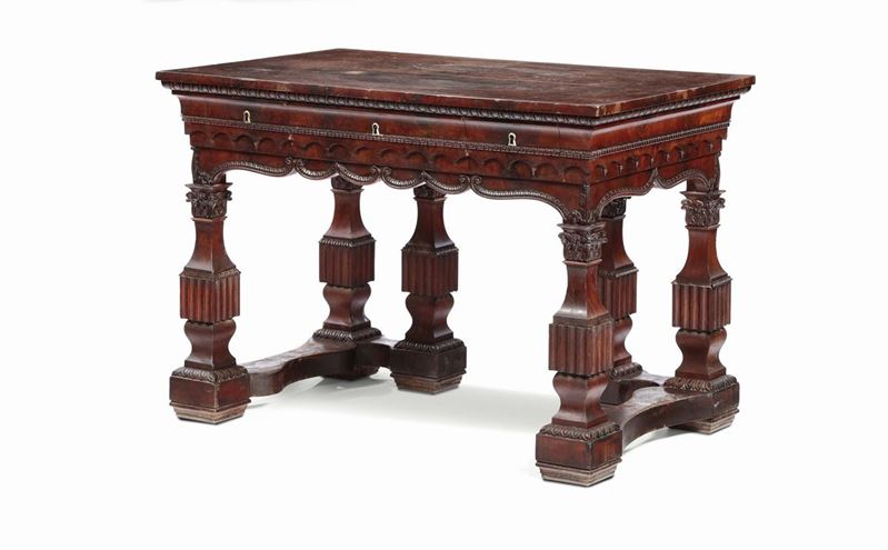 Tavolo scrittoio in legno intagliato, XIX secolo  - Asta Antiquariato - Cambi Casa d'Aste