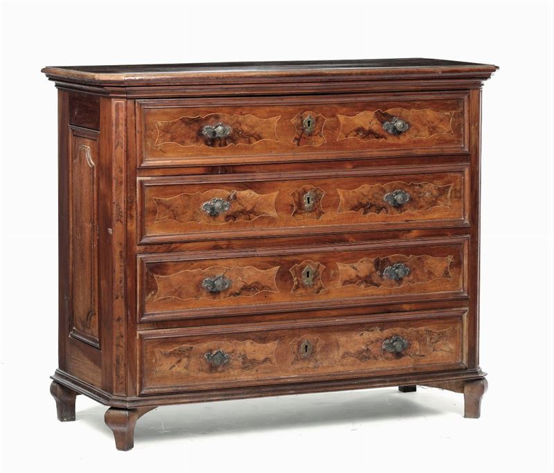 Comò lastronato e filettato, XVIII secolo  - Auction Furniture - Cambi Casa d'Aste