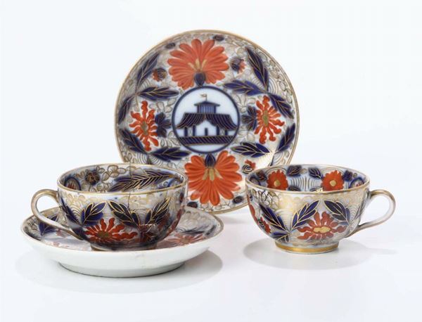 Coppia di tazze con piattino Probabilmente Inghilterra, XIX secolo