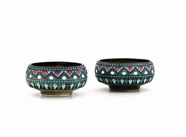 A pair of bowls in gilded silver, cloisonnè enamels, Moscow 1889, assayer Alexander Romanov, silversmith Mikail Ovchinnikov