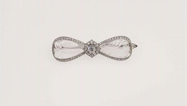 Cartier Paris. Spilla Papillon con cristallo di rocca inciso e diamanti