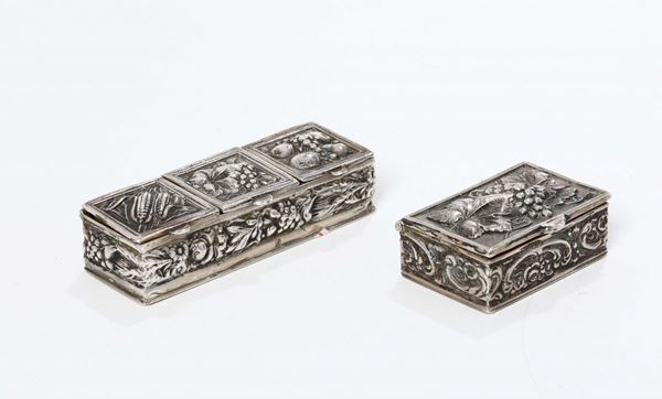 Lotto di due scatoline in argento, XX secolo