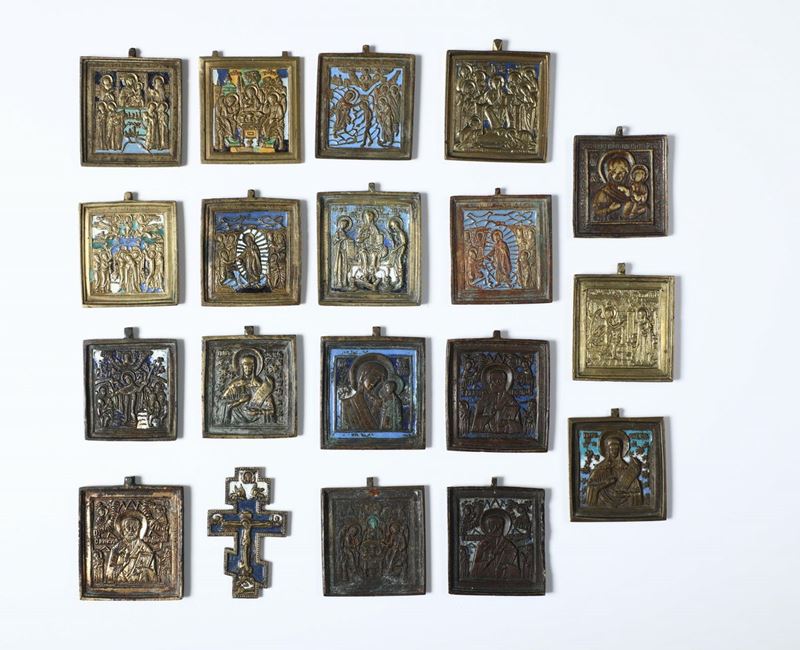 Diciotto piccole icone in bronzo e smalti più crocefisso, Russia XIX secolo  - Auction Fine Art - Cambi Casa d'Aste
