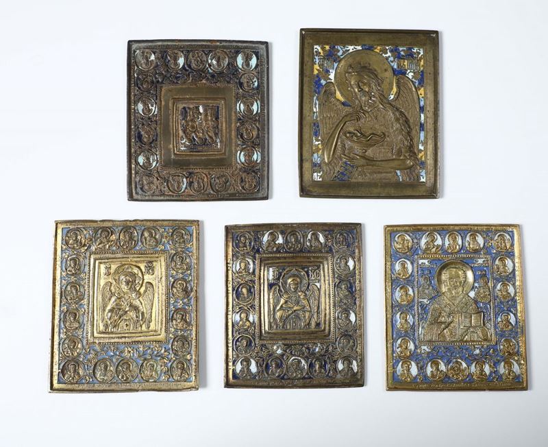 Lotto di cinque icone in bronzo dorato e smalti, Russia XIX secolo  - Asta Antiquariato - Cambi Casa d'Aste