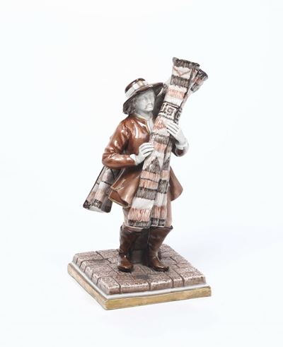 Grande Figura in Porcellana Raffigurante Venditore di Tappeti, Marcata N Coronato, Anni 30