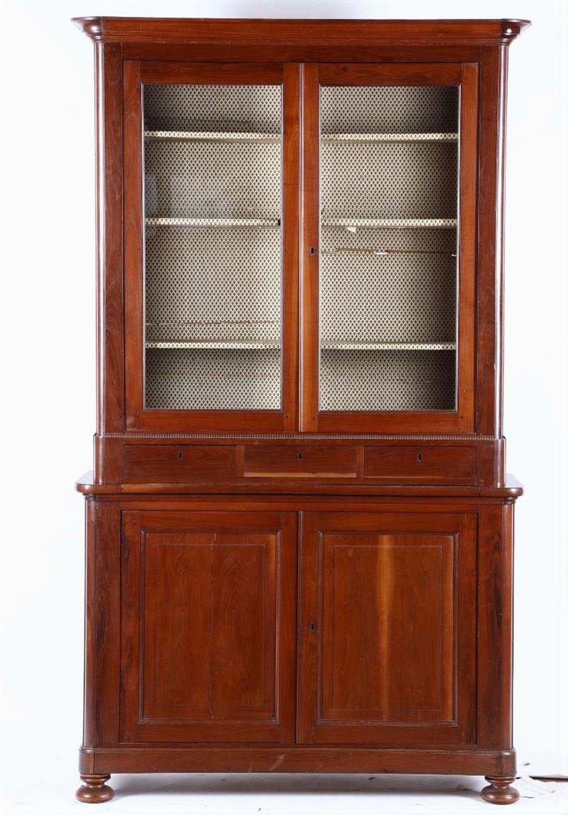 Credenza in noce a due corpi, XIX secolo  - Auction Fine Art - Cambi Casa d'Aste