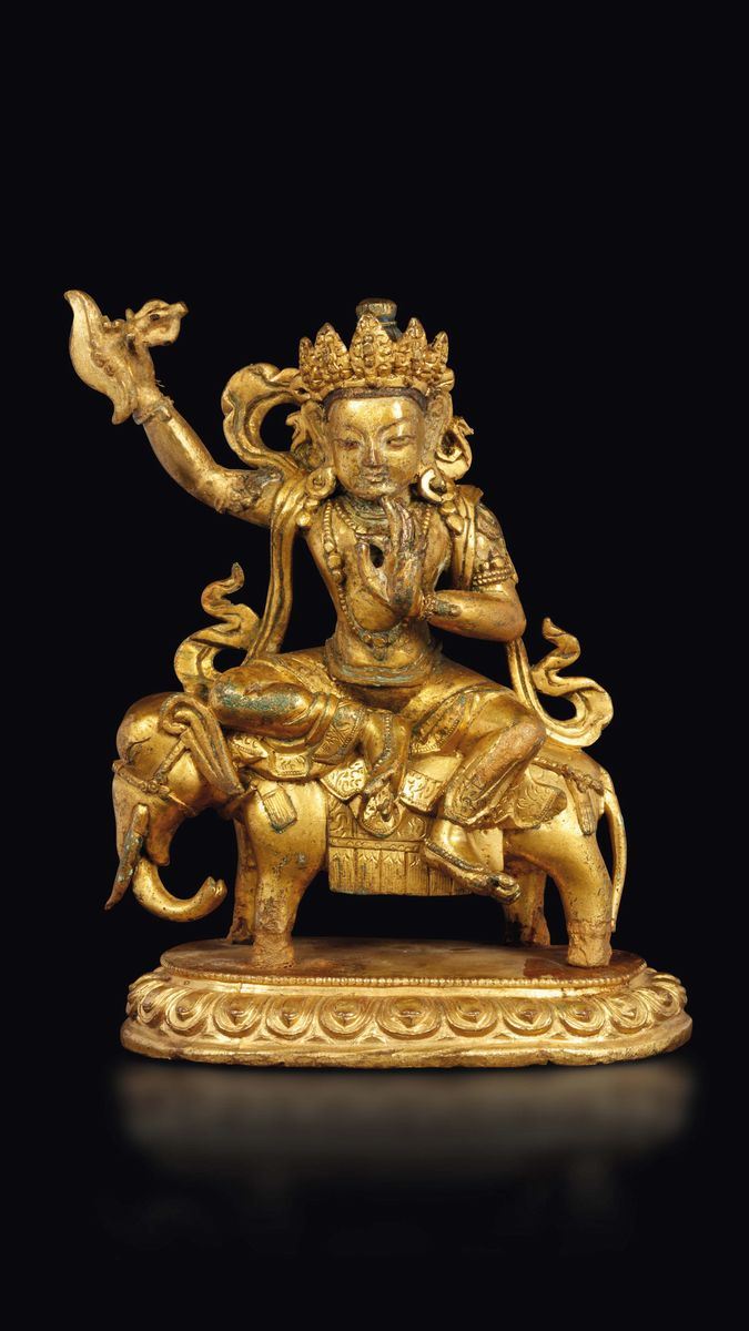 Figura di Samantabhadra in bronzo dorato con in mano karttrka seduto su elefante, Tibet, XVIII secolo  - Asta The Art of Himalayan and Chinese Bronze - II - Cambi Casa d'Aste