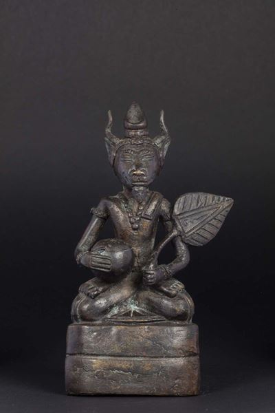 Lotto Composto da Due Sculture in Bronzo, una Raffigurante Lama ed una Raffigurante Divinità con ...