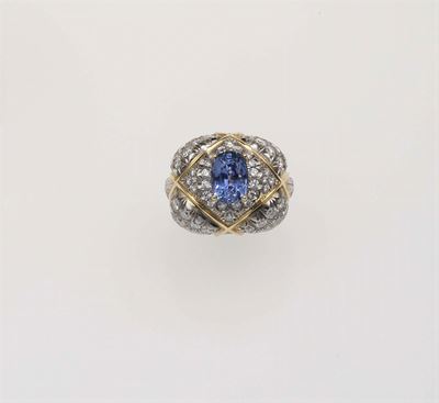 David Webb. Anello con Zaffiro Sri Lanka di Ct 5,80 e Diamanti