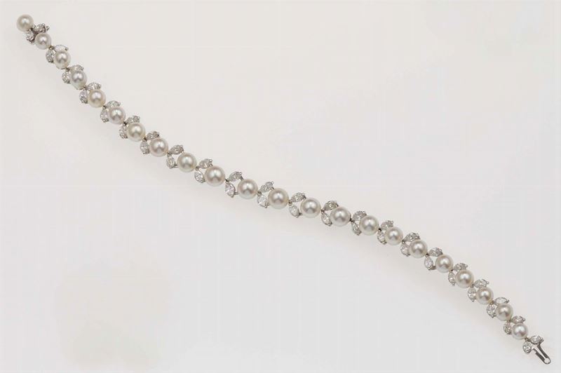 Cultured pearl, diamond and platinum bracelet. Illario  - Auction Fine Jewels - Cambi Casa d'Aste