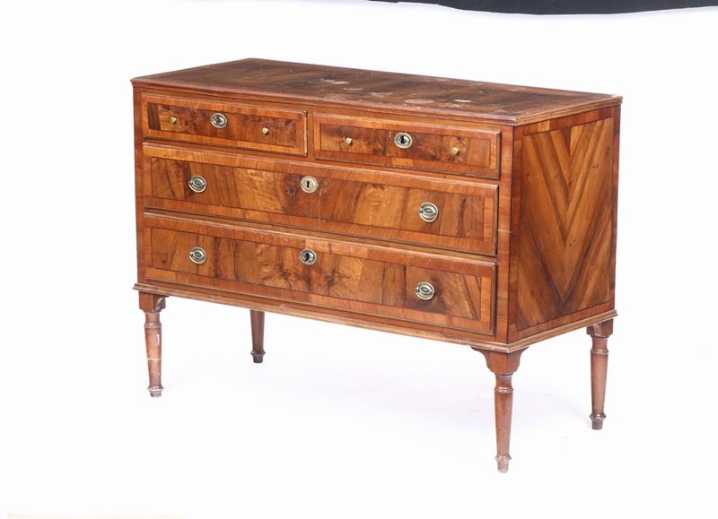 Comò interamente lastronato e filettato, fine XVIII secolo  - Auction Asta a Tempo antiquariato - II - Cambi Casa d'Aste