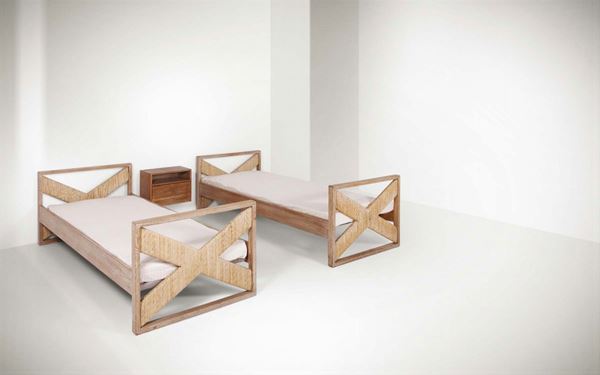 Franco Albini, two beds with wooden structures. Details in metal and raffia. A wall-mounted nightstand in wood. Italy, 1940 ca. Bed: cm 94x71x211; Nightstand: cm 50x37x25