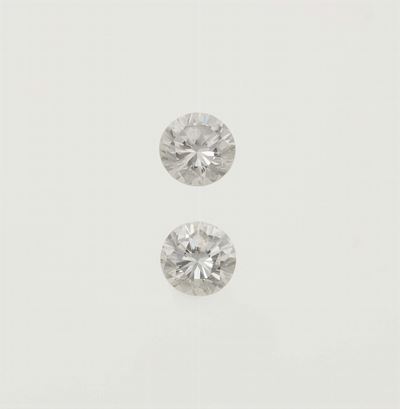Coppia di Solitaire Taglio Brillante di Ct 0,90 e 0,91