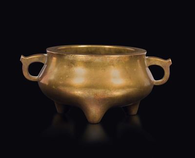 Incensiere Tripode in Bronzo Dorato con Manici, Cina, Dinastia Qing, XVIII Secolo