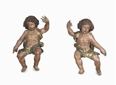 Coppia di Putti in Legno Policromo e Dorato. Arte Barocca, Austria o Sud Germania XVII Secolo