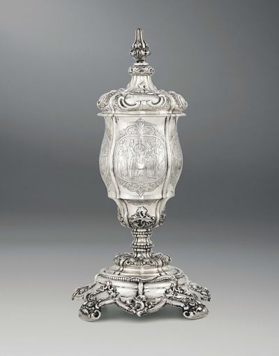 Coppa con Coperchio in Argento Fuso, Sbalzato e Cesellato, Vienna 1863, Argentiere T.s.
