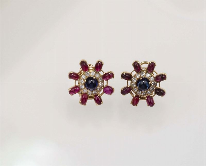 Pair of ruby, sapphire and diamond earrings  - Auction Fine Jewels - Cambi Casa d'Aste