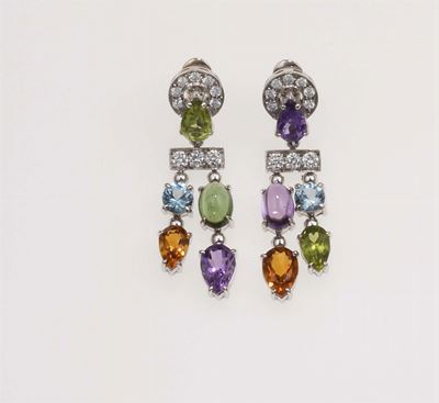 Bulgari. Orecchini Allegra con Peridoti, Tormaline, Quarzi Citrini, Topazi Blu e Pavé di Diamanti