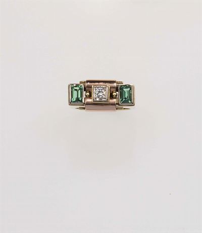 Anello con Diamante e Due Peridoti