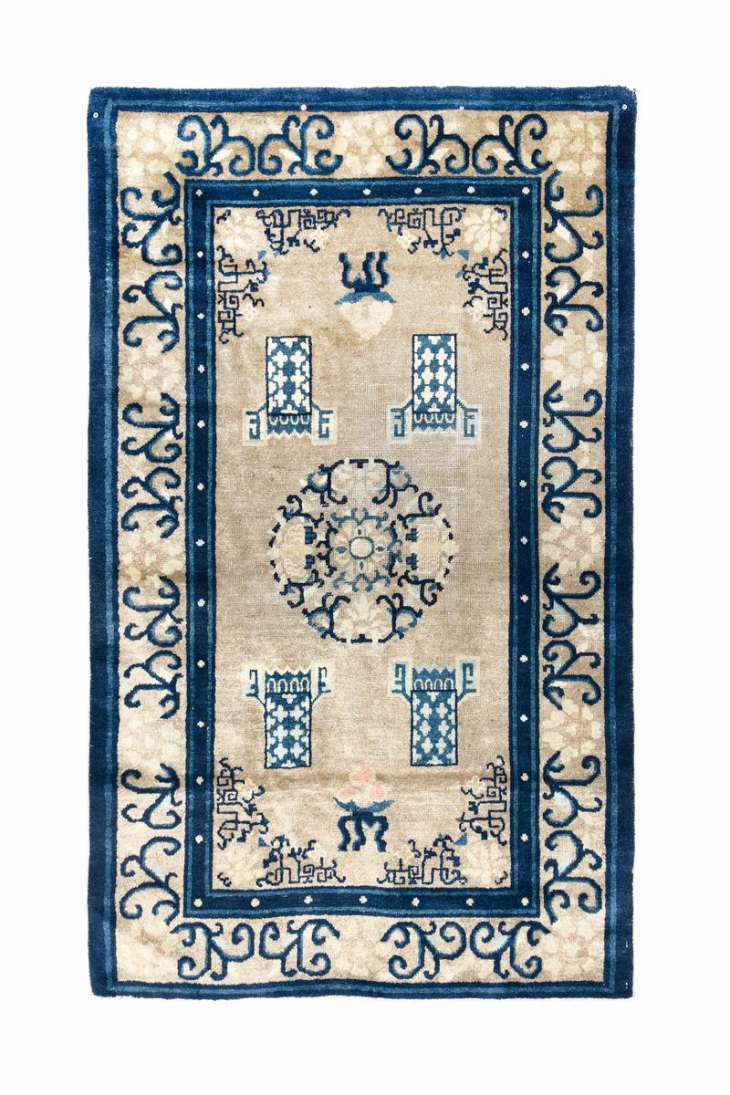 A Bejing carpet China late XIX century  - Auction Fine Carpets - Cambi Casa d'Aste
