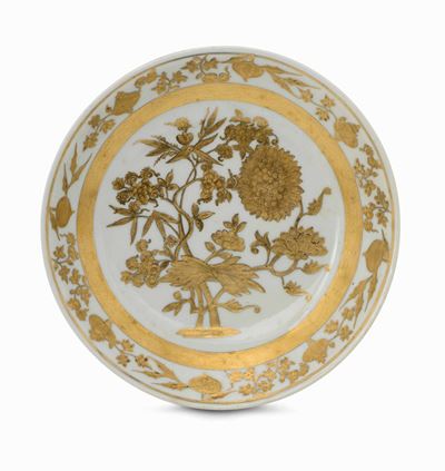 Piatto Meissen, 1740-1750 Decorazione in Oro Eseguita da un “hausmaler” Probabilmente di Augusta