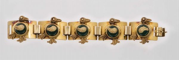 Chalcedony and gold bracelet