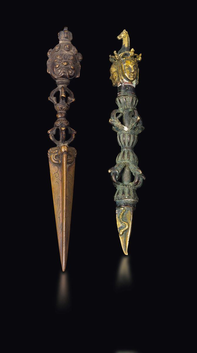 Two bronze phurba daggers, Tibet, 19th century  - Auction Fine Chinese Works of Art - Cambi Casa d'Aste