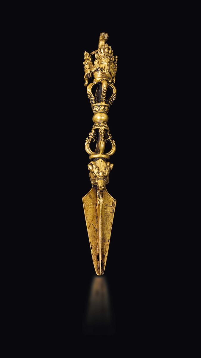 A gilt bronze phurba dagger with an elephant head deity, Tibet, 19th century  - Auction The Art of Himalayan and Chinese Bronze - II - Cambi Casa d'Aste