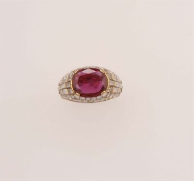 Bulgari. Anello con Rubino Thailandia