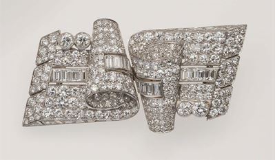 Trabert & Hoeffer Mauboussin N.y. Spilla Douette con Diamanti Taglio Rotondo a Brillante, Baguett...