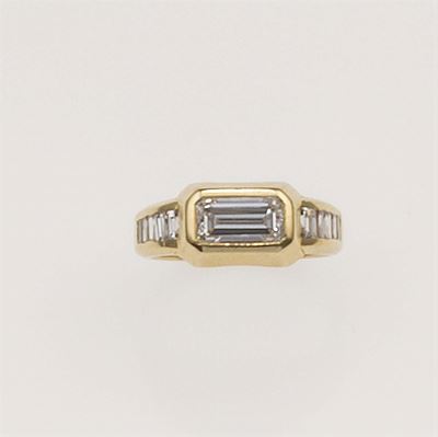 Anello con Diamante Taglio Smeraldo di Ct 1,16