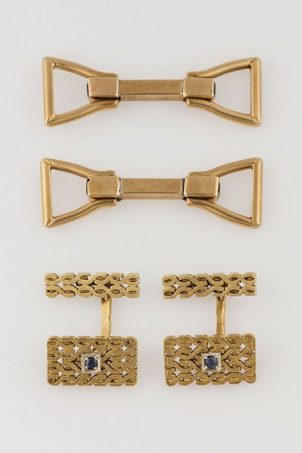 Two pair of gold cufflinks