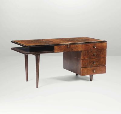 Scrivania con Struttura in Legno e Dettagli in Ottone. Prod. Italia, 1930 Ca. CM 170x79x81