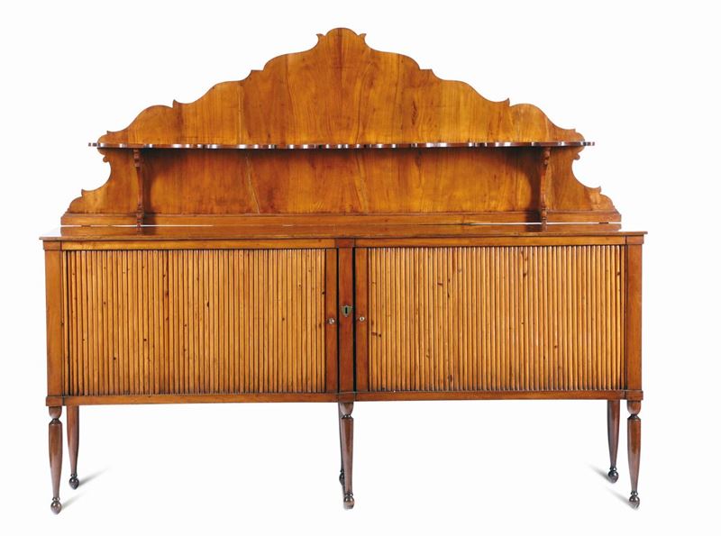 A sideboard with sliding shutters, in cypress wood, top in blonde mahogany and upper part in cherry wood. Neoclassical Senese cabinet-maker, likely on a project by Agostino Fantastici, Siena, first half of the 19th century  - Auction Important Sculptures, Furnitures and Works of Art - Cambi Casa d'Aste
