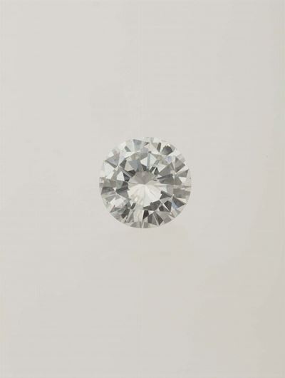 Solitaire Taglio Brillante di Ct 4,06, Colore G, Caratteristiche Interne P1