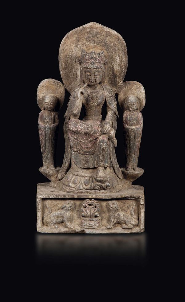 Gruppo scolpito in pietra raffigurante divinità con tracce di policromia, Cina, Dinastia Wei (386-534)