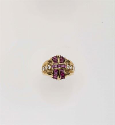 Anello con Rubini e Diamanti